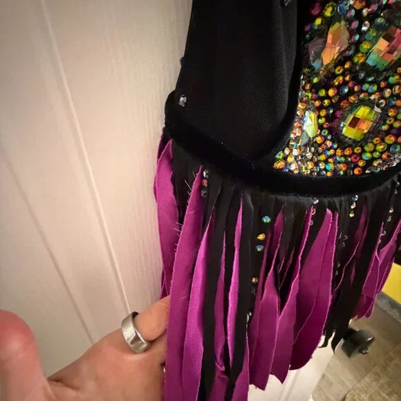 Piper Gilles - Latin Ice Dance Dress - Picture 2 of 3